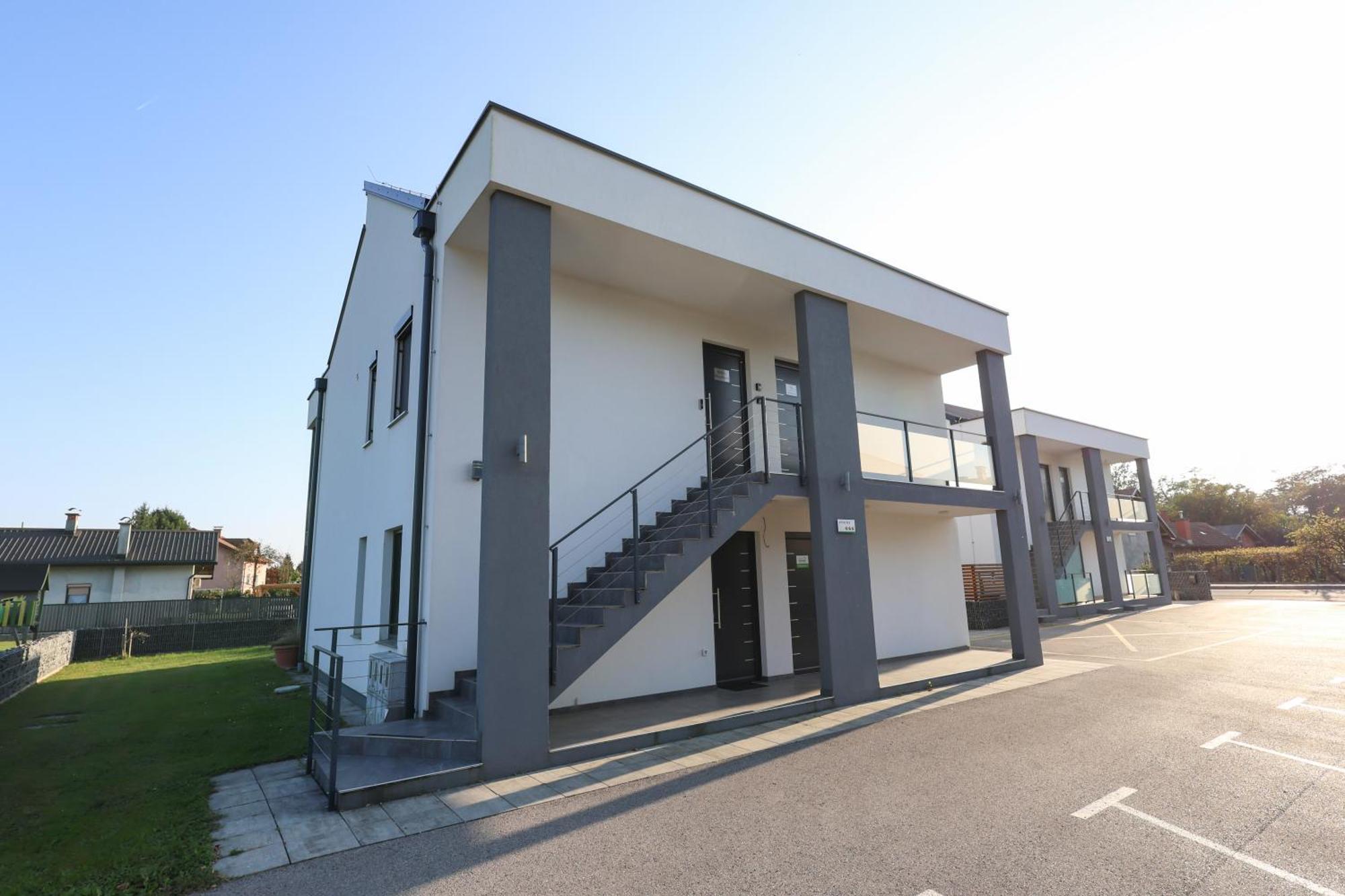 White Mountain Apartment Banovci Εξωτερικό φωτογραφία