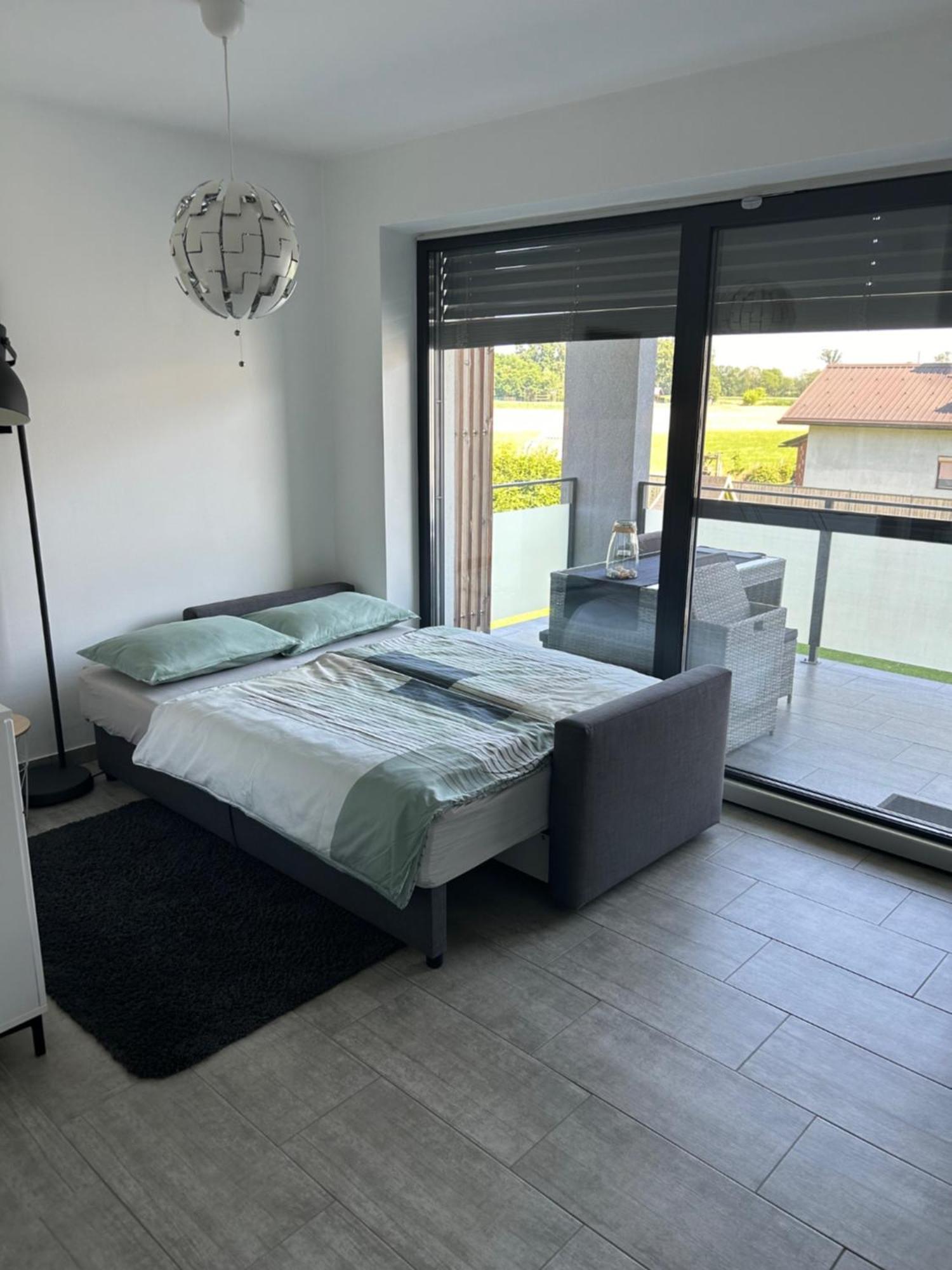 White Mountain Apartment Banovci Εξωτερικό φωτογραφία